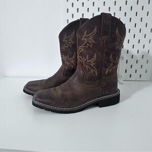 Justin Boots 
Youth size 1/2 
Leather 
Sk4681